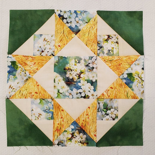 AMOSH - Block Kit - Block 131 Forever Quilting - Gold/Green/Bees