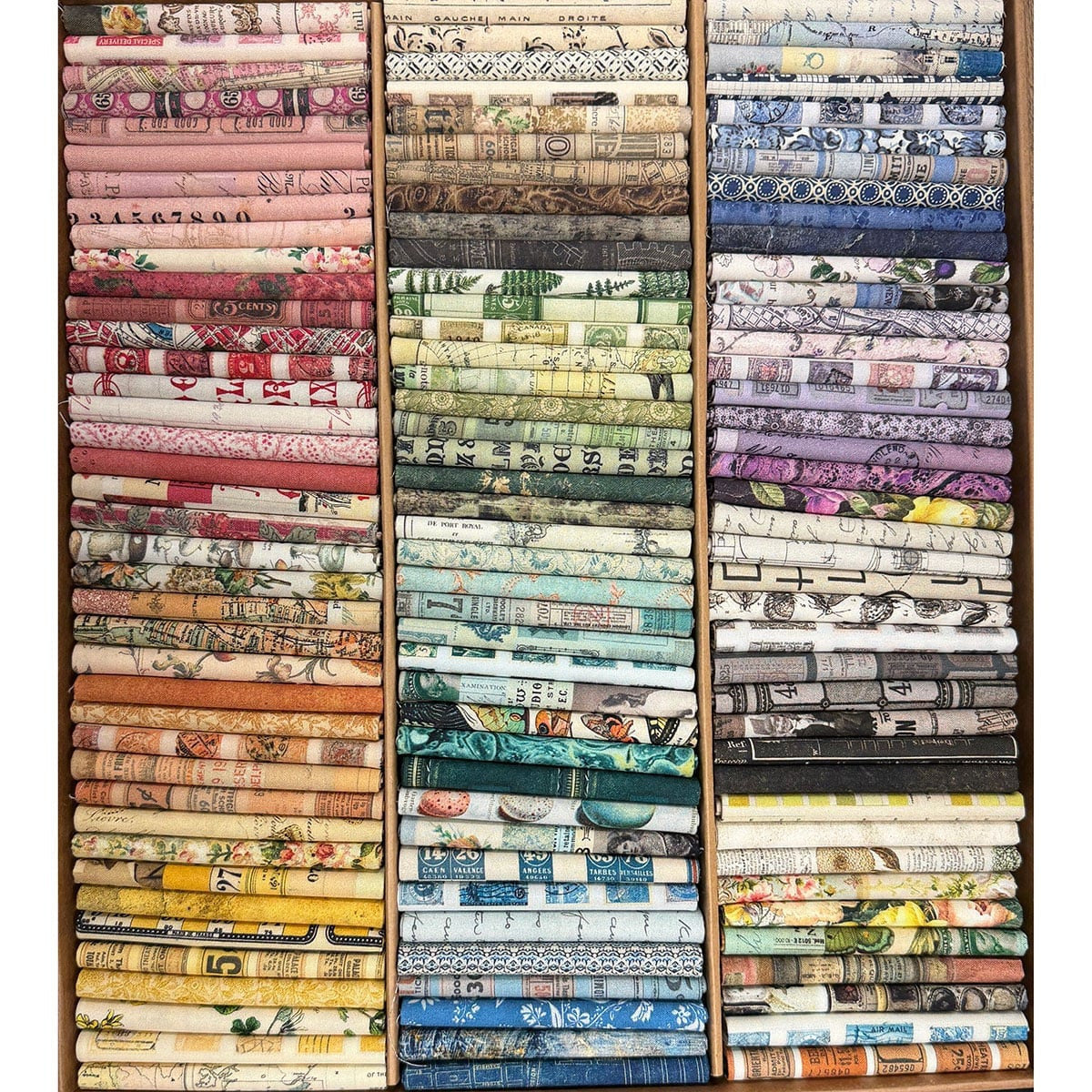 Tim Holtz Palette Collection 120pc Fat Qtr Bundle